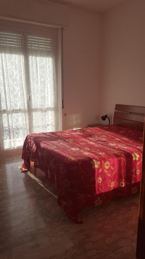 Albenga Sul Mare Famiglie Ed Amici Fino 10 Posti Apartment Exterior photo